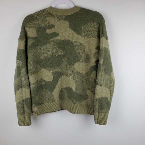 Lucky Brand Green Camo Cozy Knit Button Sweater Medium - Picture 4 of 9